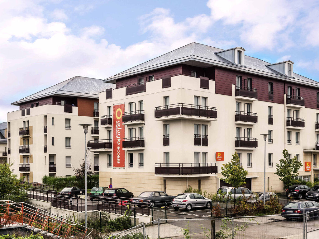 Aparthotel Adagio Access Carrieres Sous Poissy Exterior foto